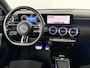 Mercedes-Benz A-klasse 180 Business Solution AMG | Panoramadak | Widescreen | Sfeerverlichting | Parkeercamera | Stoelverwarming |