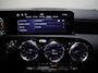 Mercedes-Benz A-klasse 250e Business Solution AMG | Panoramadak | Premium Plus | 19” AMG-velgen | HUD | Dodehoekassistent | Elek. Stoelen met Geheugen | Keyless Entry/Go |