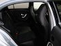 Mercedes-Benz A-klasse 250e Business Solution AMG | Panoramadak | Premium Plus | 19” AMG-velgen | HUD | Dodehoekassistent | Elek. Stoelen met Geheugen | Keyless Entry/Go |