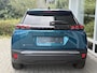 Peugeot e-2008 EV Allure 54 kWh | tot 406km WLTP range | Parkeersensoren voor + achter | Draadloos Apple Carplay/Android Auto | Cruise Control | Privacy Glass
