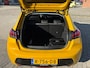 Peugeot e-208 Allure Pack EV 3-FASEN 50kWh 136pk | CAMERA | STOELVERW. | 3D i-COCKPIT® | APPLE CARPLAY / ANDROID AUTO | KEYLESS START | EXTRA GETINTE ACHTERRUITEN | CLIMA | CRUISE | LM-VELGEN |