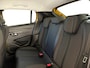 Peugeot e-208 Allure Pack EV 3-FASEN 50kWh 136pk | CAMERA | STOELVERW. | 3D i-COCKPIT® | APPLE CARPLAY / ANDROID AUTO | KEYLESS START | EXTRA GETINTE ACHTERRUITEN | CLIMA | CRUISE | LM-VELGEN |