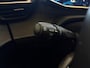Peugeot e-208 Allure Pack EV 3-FASEN 50kWh 136pk | CAMERA | STOELVERW. | 3D i-COCKPIT® | APPLE CARPLAY / ANDROID AUTO | KEYLESS START | EXTRA GETINTE ACHTERRUITEN | CLIMA | CRUISE | LM-VELGEN |