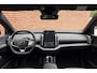 Volvo EX30 P5 Long Range Ultra 69 kWh | Elektrisch Verstelbare Voorstoelen | Stuur-/Stoelverwarming | 360 Camera | Panoramadak | Park Pilot Assist | | Adaptieve Cruise Control | BLIS | Getint Glas | Black Interieur |