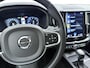 Volvo XC60 T5 251pk Automaat Momentum Pro / Stoelverwarming / Trekhaak / Leder / Zittingverlenger / AppleCarplay / PDC + Camera / lane Keeping Aid / Elektr. Achterklep / 18'' /