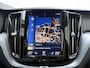 Volvo XC60 T5 251pk Automaat Momentum Pro / Stoelverwarming / Trekhaak / Leder / Zittingverlenger / AppleCarplay / PDC + Camera / lane Keeping Aid / Elektr. Achterklep / 18'' /