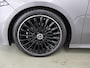 Mercedes-Benz A-klasse 180 Business Solution AMG | Night | Panoramaschuifdak | Achteruitrijcamera | Sfeerverlichting| MULTIBEAM LED | 19 inch AMG-velgen |