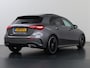 Mercedes-Benz A-klasse 180 Business Solution AMG | Night | Panoramaschuifdak | Achteruitrijcamera | Sfeerverlichting| MULTIBEAM LED | 19 inch AMG-velgen |