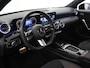 Mercedes-Benz A-klasse 180 Business Solution AMG | Night | Panoramaschuifdak | Achteruitrijcamera | Sfeerverlichting| MULTIBEAM LED | 19 inch AMG-velgen |