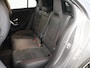 Mercedes-Benz A-klasse 180 Business Solution AMG | Night | Panoramaschuifdak | Achteruitrijcamera | Sfeerverlichting| MULTIBEAM LED | 19 inch AMG-velgen |
