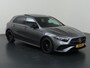 Mercedes-Benz A-klasse 180 Business Solution AMG | Night | Panoramaschuifdak | Achteruitrijcamera | Sfeerverlichting| MULTIBEAM LED | 19 inch AMG-velgen |