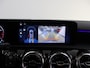Mercedes-Benz A-klasse 180 Business Solution AMG | Night | Panoramaschuifdak | Achteruitrijcamera | Sfeerverlichting| MULTIBEAM LED | 19 inch AMG-velgen |
