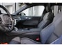 Volvo V60 T8 Plug-in hybrid AWD Plus Dark | Trekhaak | Panoramadak | Verwarmbare voorstoelen, achterbank en stuurwiel | Head-up display | 360 graden camera | Premium audio by Harman Kardon | Apple carplay/Android auto | Keyless |