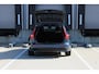 Volvo V60 T8 Plug-in hybrid AWD Plus Dark | Trekhaak | Panoramadak | Verwarmbare voorstoelen, achterbank en stuurwiel | Head-up display | 360 graden camera | Premium audio by Harman Kardon | Apple carplay/Android auto | Keyless |