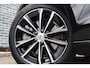 Volvo V60 2.0 T8 Plug-in Hybrid AWD Plus Dark | PHEV Long Range | Trekhaak | Sportstoelen | Panoramadak | Harman Kardon Audio | Head-up Display | 360 Graden Camera | Stoelverwarming voor en achter | Keyless Entry | Elektrische Achterklep | Elektrisch Verstelbare Voorstoelen | Cruise Control Adaptief | BLIS | Google Navigatie | Apple Carplay | Android Auto