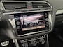 Volkswagen Tiguan 2.0 TSI 4Motion Highline | SCHUIF-KANTEL DAK | TREKHAAK | 360 CAMERA |
