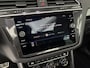 Volkswagen Tiguan 2.0 TSI 4Motion Highline | SCHUIF-KANTEL DAK | TREKHAAK | 360 CAMERA |