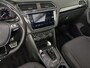 Volkswagen Tiguan 2.0 TSI 4Motion Highline | SCHUIF-KANTEL DAK | TREKHAAK | 360 CAMERA |