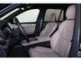 Volvo XC90 T8 Recharge AWD Ultra Dark Exec. Ed. - Luchtvering - Panorama/schuifdak - IntelliSafe Assist & Surround - 360º Camera - Bowers & Wilkins audio - Adaptieve LED koplampen - Verwarmde voorstoelen, stuur & achterbank - Parkeersensoren voor & achter - Elektr. bedienb. voorstoelen met geheugen - Geventileerde voorstoelen - Head up display - Draadloze tel. lader - Extra getint glas - 22' LMV