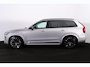 Volvo XC90 T8 Recharge AWD Ultra Dark - Luchtvering - Panorama/schuifdak - IntelliSafe Assist & Surround - 360º Camera - B&W Audio - Verwarmde voorstoelen, stuur & achterbank - Parkeersensoren voor & achter - Elektr. bedienb. voorstoelen met geheugen - Head up display - Draadloze tel. lader - Extra getint glas - 21' LMV