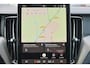 Volvo XC60 T6 Recharge AWD Plus Black Edition - Panorama/schuifdak - IntelliSafe Assist & Surround - 360º Camera - Harman/Kardon audio - Verwarmde voorstoelen, stuur & achterbank - Parkeersensoren voor & achter - Elektr. bedienb. voorstoelen met geheugen - Head up display - Draadloze tel. lader - Extra getint glas - 21' LMV