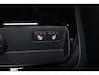 Volvo V60 T6 Recharge AWD Plus Dark - Panorama/schuifdak - IntelliSafe Assist & Surround - 360º Camera - Harman/Kardon audio - Verwarmde voorstoelen, stuur & achterbank - Parkeersensoren voor & achter - Elektr. bedienb. voorstoelen met geheugen - Head up display - Extra getint glas - 19' LMV