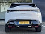 Peugeot E-3008 GT 73 kWh | NIEUW | 16% bijtelling tot € 30.000 | WLTP tot 526km | 160kW snelladen | Schuif-/kanteldak | Stoel- & stuurverwarming | Elektr. achterklep | Adaptieve Cruise Control | Navi