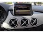 Mercedes-Benz B-klasse 180 Nederlandse auto/Panoramadak/Stoelverwarming/Harman Kardon/Trekhaak/Elektrische stoel met geheugen/Parkeersensoren/Navigatie