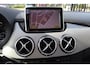 Mercedes-Benz B-klasse 180 Nederlandse auto/Panoramadak/Stoelverwarming/Harman Kardon/Trekhaak/Elektrische stoel met geheugen/Parkeersensoren/Navigatie