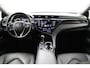 Toyota Camry 2.5 Hybrid Premium | Lederen Bekleding | JBL | Separaat bediening Achterbank | Trekhaak | Parkeersensoren en Camera |