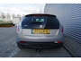 Lancia Delta 1.4-16V Oro Climate / Navi / Cruise / Parkeers. / Elektr. ramen / Trekhaak / Lm velgen / NAP