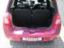Renault Twingo 1.2 16V Dynamique nieuwe model Apk 17-05-2027 zeer goed onderhouden zeer complete auto nu vaste meeneem prijs