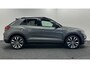 Volkswagen T-Roc 1.5 TSI Sport NAVI CAMERA PANO TREKHAAK CARPLAY ECC ADAPTIEF CRUISE.