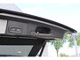 Volvo XC60 T6 Plug-in hybrid AWD Ultra Dark | Trekhaak | Luchtvering | Panoramadak | Verwarmbare voorstoelen, achterbank en stuurwiel | Head-up display | 360 graden camera | Premium audio by Harman Kardon | Apple carplay/Android auto | Keyless |