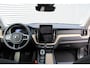 Volvo XC60 T6 Plug-in hybrid AWD Ultra Dark | Trekhaak | Luchtvering | Panoramadak | Verwarmbare voorstoelen, achterbank en stuurwiel | Head-up display | 360 graden camera | Premium audio by Harman Kardon | Apple carplay/Android auto | Keyless |