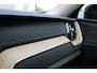 Volvo XC60 T6 Plug-in hybrid AWD Ultra Dark | Trekhaak | Luchtvering | Panoramadak | Verwarmbare voorstoelen, achterbank en stuurwiel | Head-up display | 360 graden camera | Premium audio by Harman Kardon | Apple carplay/Android auto | Keyless |