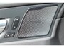Volvo XC60 T6 Plug-in hybrid AWD Ultra Dark | Trekhaak | Luchtvering | Panoramadak | Verwarmbare voorstoelen, achterbank en stuurwiel | Head-up display | 360 graden camera | Premium audio by Harman Kardon | Apple carplay/Android auto | Keyless |