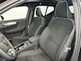 Volvo XC40 B4 197PK Plus Dark| Camera| Trekhaak| Adap.Cruise| H&K Audio| Pano