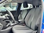 Peugeot e-2008 BWJ 2021 EV Allure 136 PK Pack 50 kWh FULL LED | HALF LEDER | ADAPTIVE CRUISE | CAMERA | KEYLESS | NAVI | CLIMA | CARPLAY + ANDROID | LMV | PDC