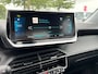 Peugeot e-2008 BWJ 2021 EV Allure 136 PK Pack 50 kWh FULL LED | HALF LEDER | ADAPTIVE CRUISE | CAMERA | KEYLESS | NAVI | CLIMA | CARPLAY + ANDROID | LMV | PDC