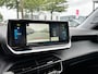 Peugeot e-2008 BWJ 2021 EV Allure 136 PK Pack 50 kWh FULL LED | HALF LEDER | ADAPTIVE CRUISE | CAMERA | KEYLESS | NAVI | CLIMA | CARPLAY + ANDROID | LMV | PDC