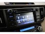 Toyota RAV4 2.0 Executive Business 4WD | Trekhaak | Navigatie | Leder | JBL | Stoelverwarming | Keyless | Xenon | Cruise Control | Clima | Parkeersensoren achter | Camera | 18 inch