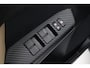 Toyota RAV4 2.0 Executive Business 4WD | Trekhaak | Navigatie | Leder | JBL | Stoelverwarming | Keyless | Xenon | Cruise Control | Clima | Parkeersensoren achter | Camera | 18 inch
