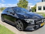 Mercedes-Benz CLA Shooting Brake BWJ 2022 250 e Business Solution AMG Limited PANODAK | KEYLESS | TREKHAAK | CARPLAY | SFEERVERLICHT. | CAMERA | ELEK. KLEP | STOELVERW. | NWE APK