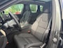Volvo XC60 2.0 T6 Plug-in hybrid AWD Ultra Dark PHEV, Automaat, Panoramadak, Stoelverwarming, Stuurverwarming, Trekhaak semi elektrisch wegklapbaar, Lederen bekleding, 360 graden parkeercamera, Head-up display