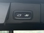 Volvo XC60 2.0 T6 Plug-in hybrid AWD Ultra Dark PHEV, Automaat, Panoramadak, Stoelverwarming, Stuurverwarming, Trekhaak semi elektrisch wegklapbaar, Lederen bekleding, 360 graden parkeercamera, Head-up display