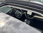 Volvo XC60 2.0 T6 Plug-in hybrid AWD Ultra Dark PHEV, Automaat, Panoramadak, Stoelverwarming, Stuurverwarming, Trekhaak semi elektrisch wegklapbaar, Lederen bekleding, 360 graden parkeercamera, Head-up display