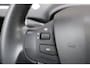 Peugeot 2008 1.2 PureTech 110pk Allure | Navigatie | Camera | Panoramadak | Grip control | Trekhaak | 35.000km | NL auto |