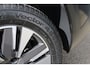 Peugeot 2008 1.2 PureTech 110pk Allure | Navigatie | Camera | Panoramadak | Grip control | Trekhaak | 35.000km | NL auto |