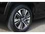 Peugeot 2008 1.2 PureTech 110pk Allure | Navigatie | Camera | Panoramadak | Grip control | Trekhaak | 35.000km | NL auto |